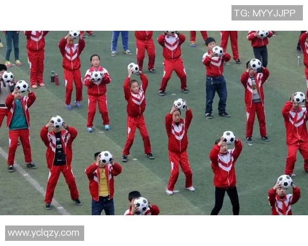 球星卡收藏热潮再起足球阿牛引领年轻玩家探索体育记忆