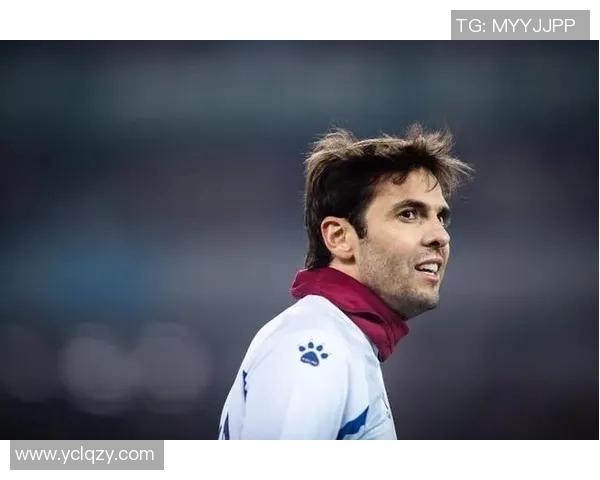 足球球星日复一日坚持训练铸就辉煌成就启示奋斗精神 足球球星日复一日坚持训练铸就辉煌成就启示奋斗精神